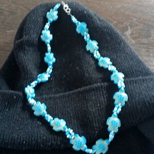18 inch turtle design necklace..nwt
